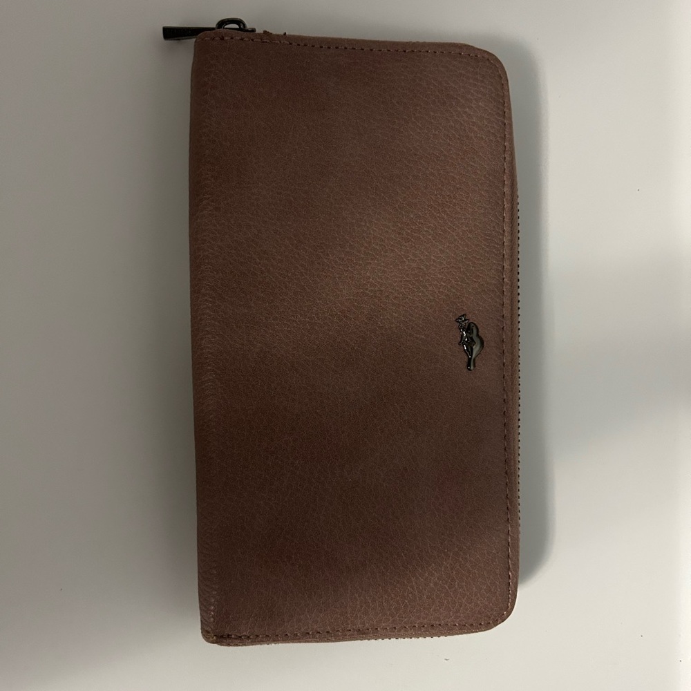 Roots Dusty Rose Zip Around Leather Wallet with Metal Logo